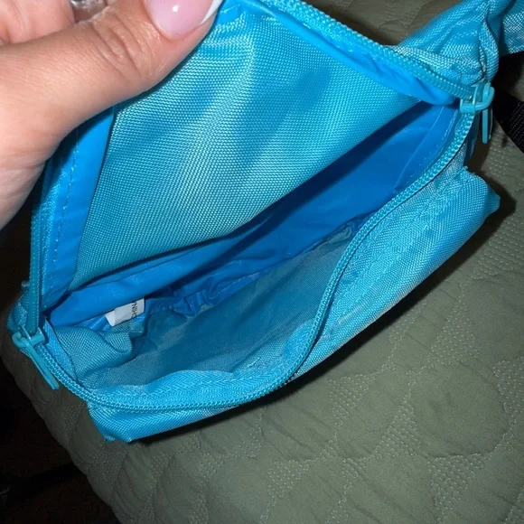 AXO Blue Belt Bag/Fanny Pack - Picture 3 of 10